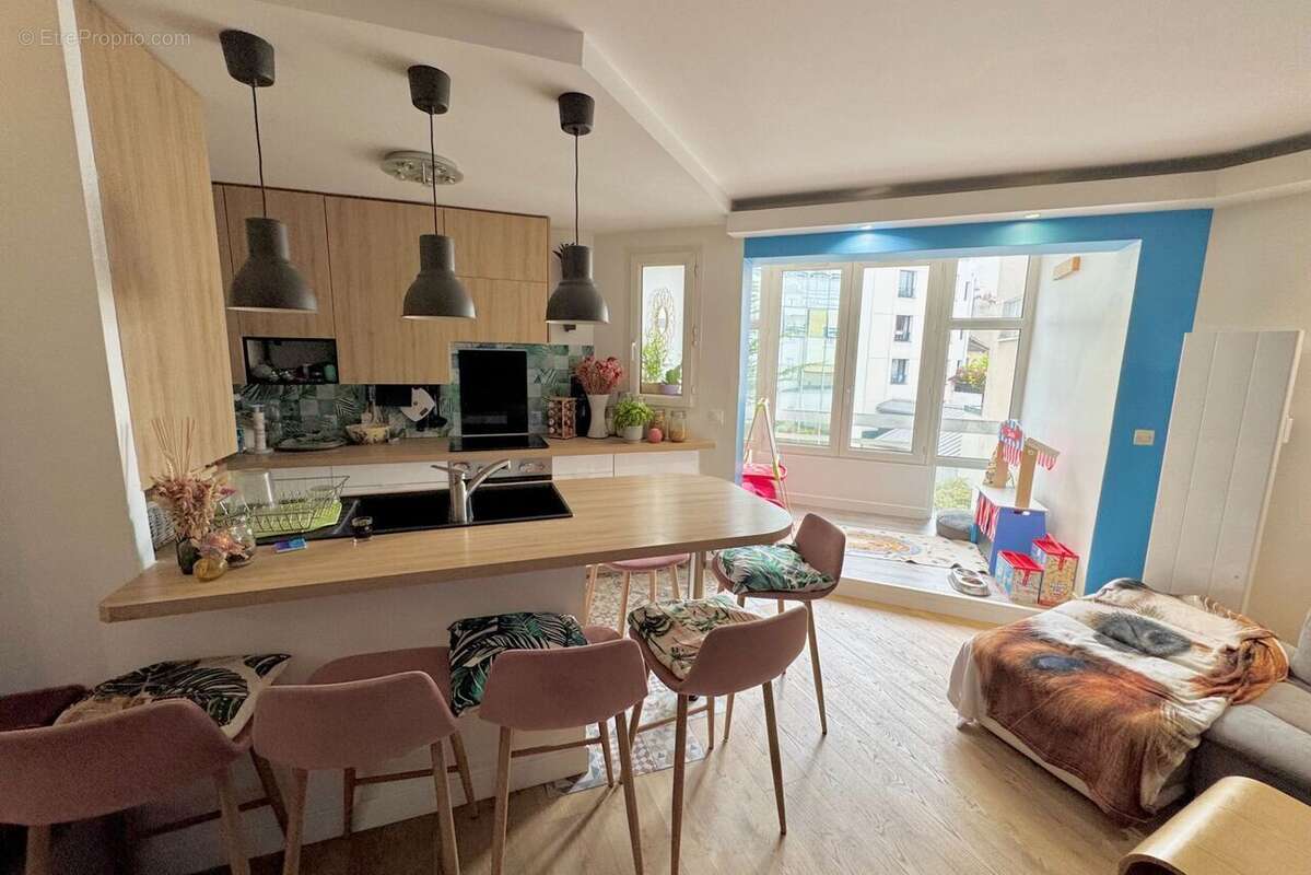 Appartement à LEVALLOIS-PERRET