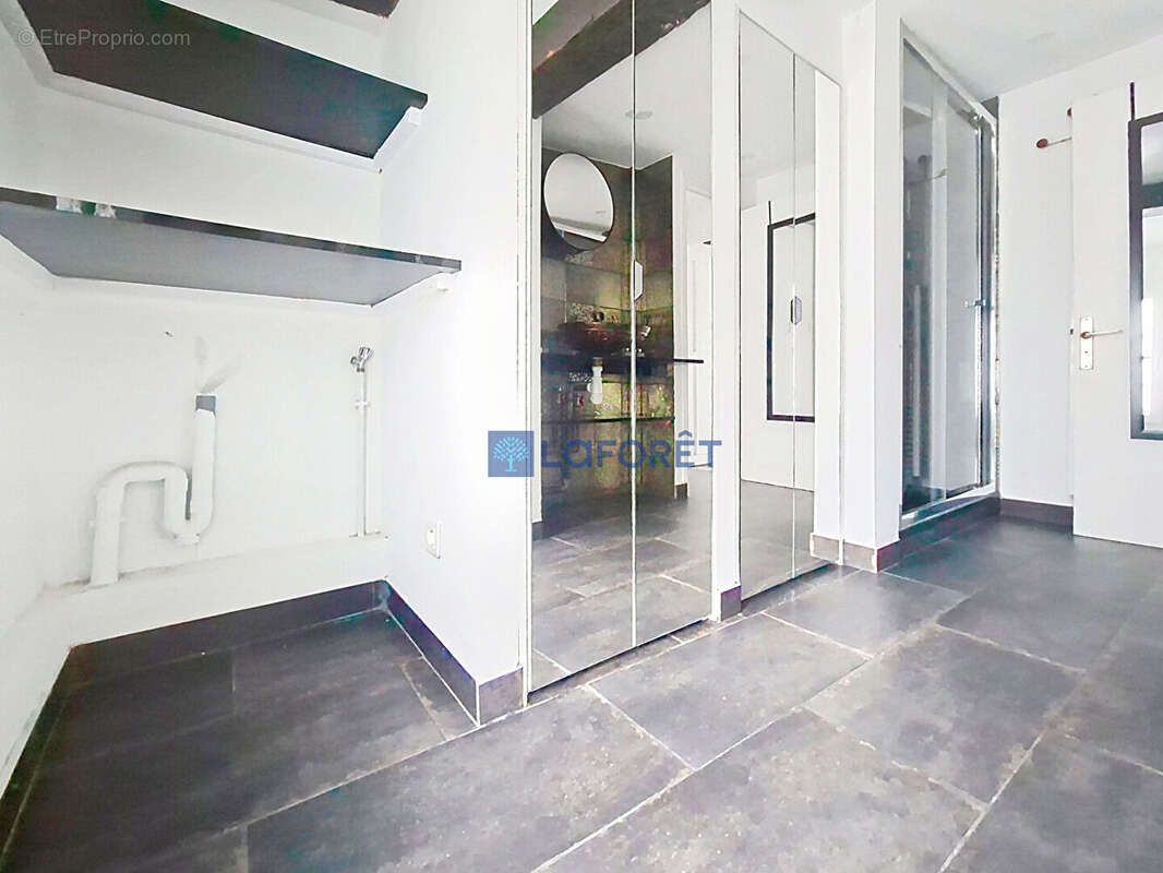 Appartement à PARIS-2E