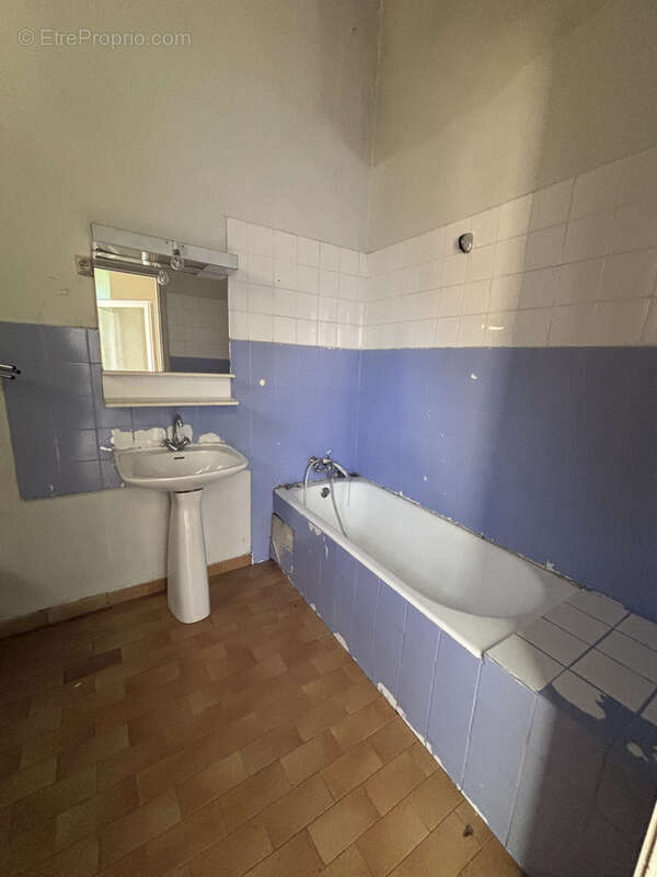 Appartement à SALON-DE-PROVENCE