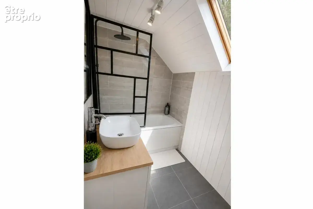 Maison de 6 pièces de 111 m² à Moulins-la-Marche - photo 10