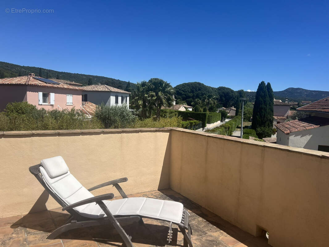 Maison avec jardin - terrasses & garage - photo 10