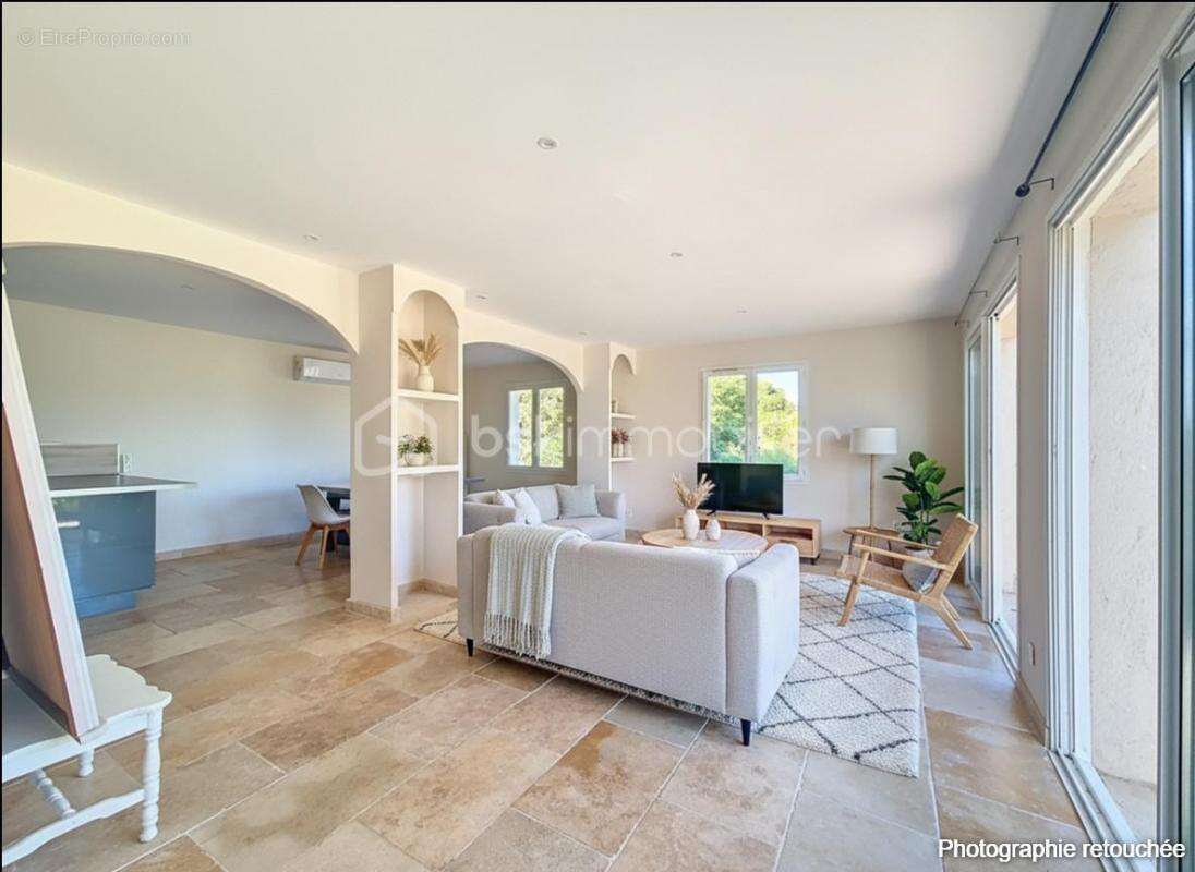 Maison à SAINT-SATURNIN-LES-APT