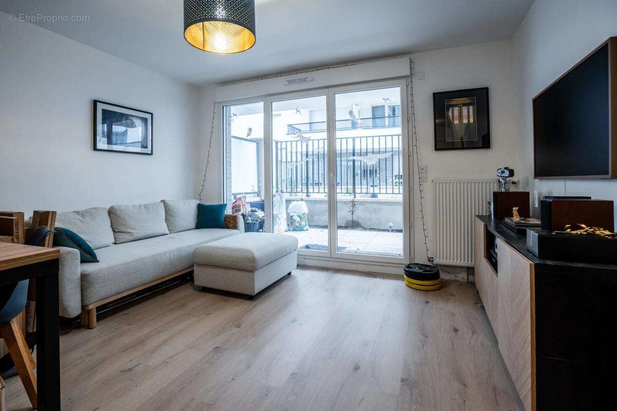 Appartement à EPINAY-SUR-ORGE