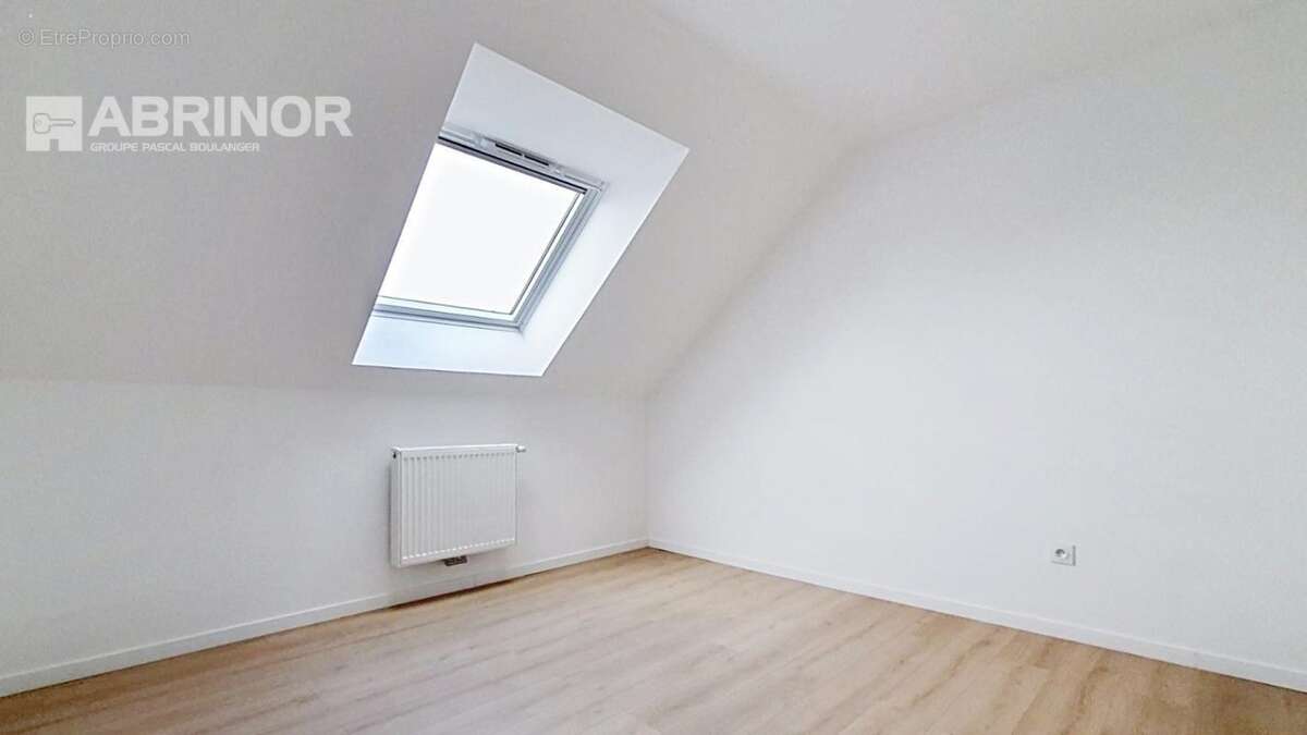 Maison à BOURGHELLES