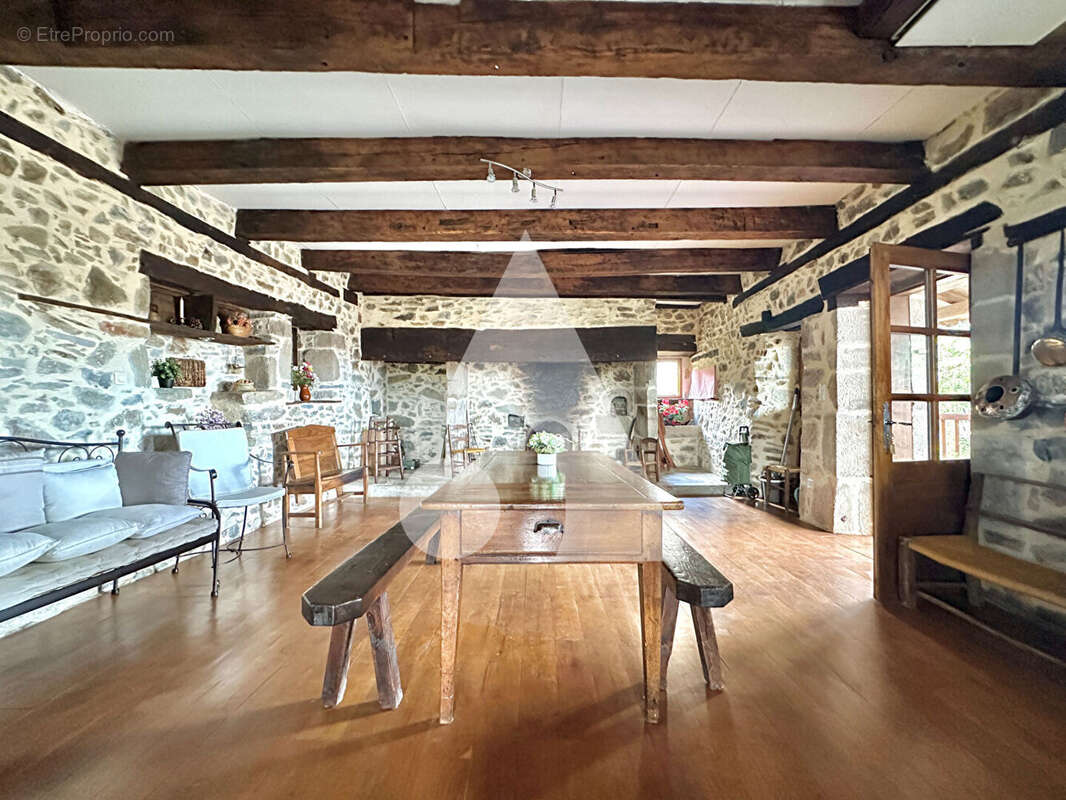 Maison Prendeignes 156m², 6 pièces, 4 chambres avec piscine. - photo 7
