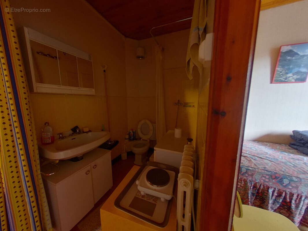 Appartement à LES THUILES