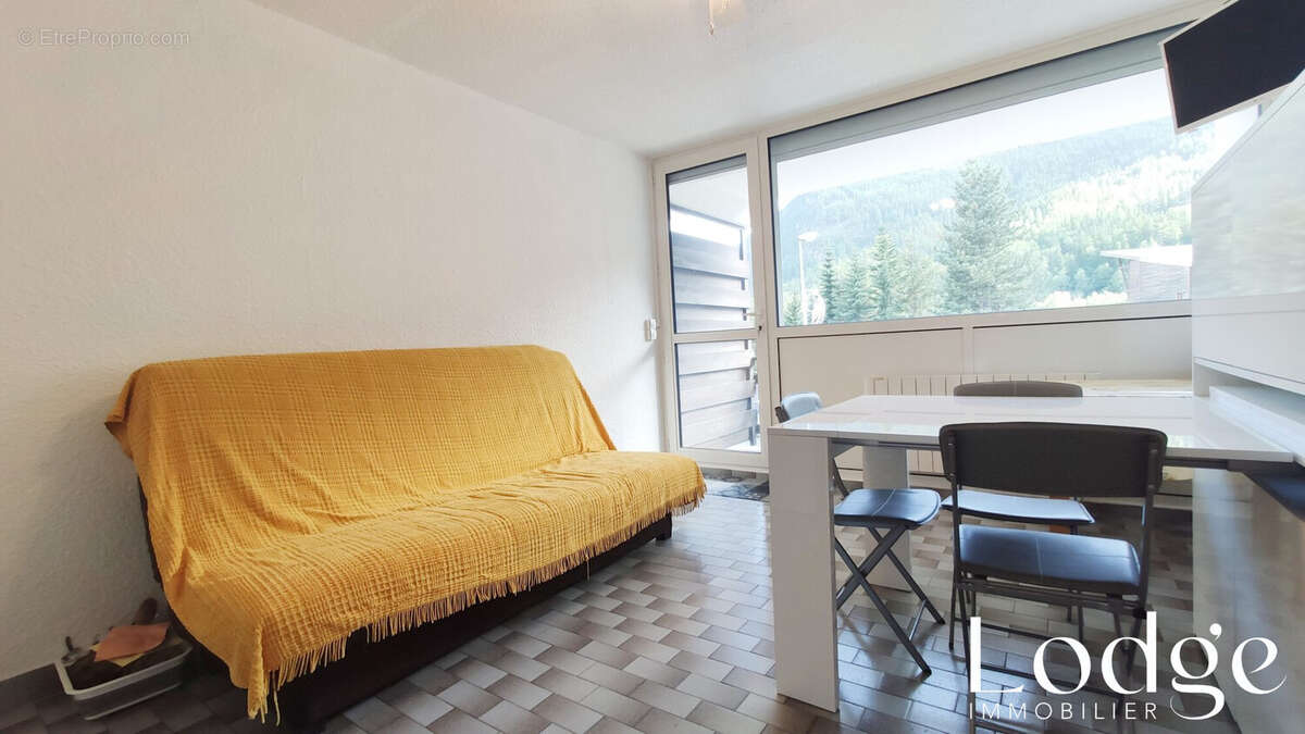 Appartement à SAINT-CHAFFREY