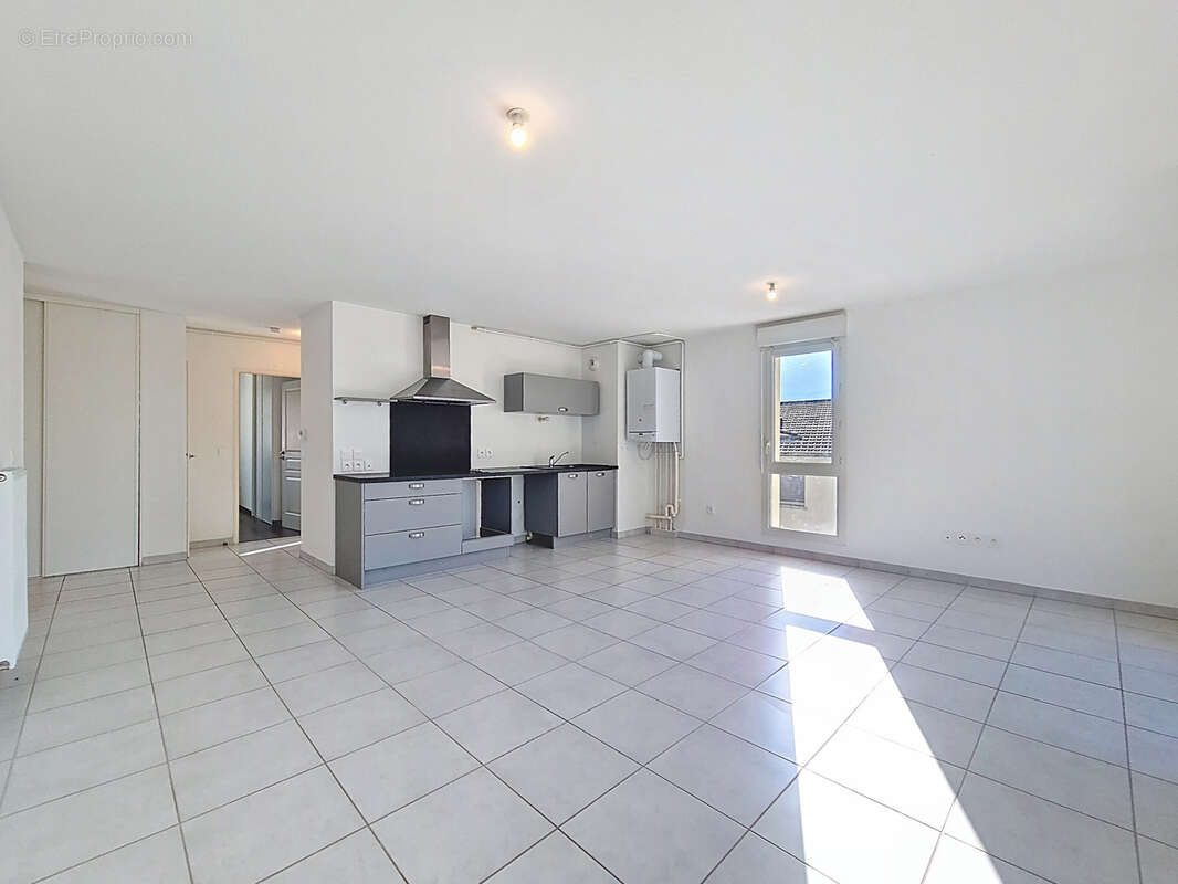 Appartement à SAINT-ISMIER