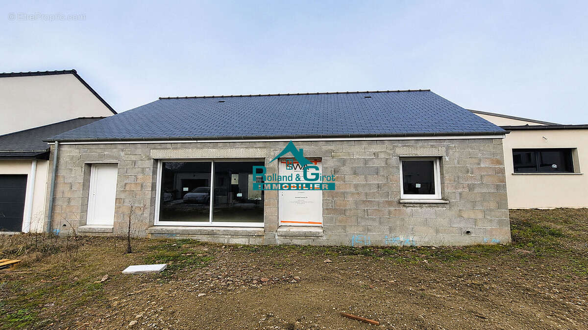 Maison à LA BOUEXIERE