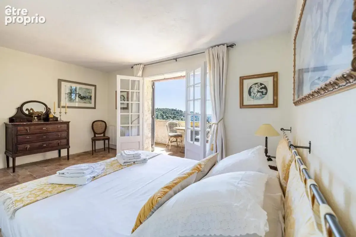 SAINT PAUL DE VENCE, grande maison de charme avec vue époustouflante - photo 14
