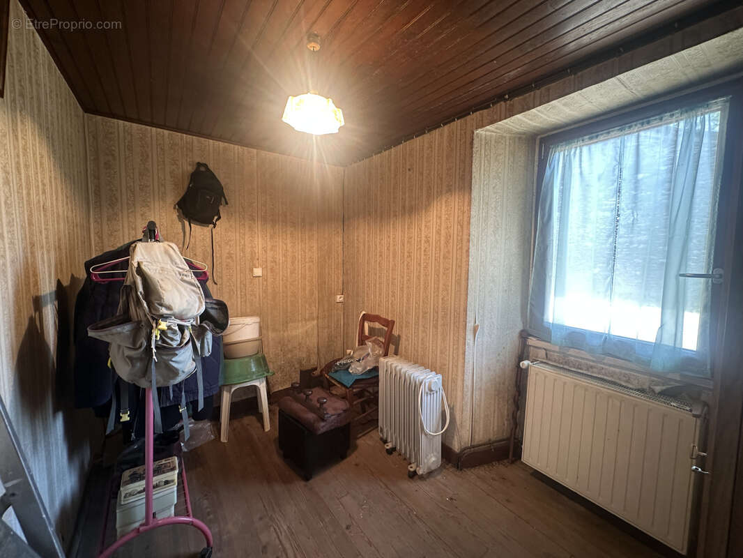 Maison en pierre avec dépendances - photo 6