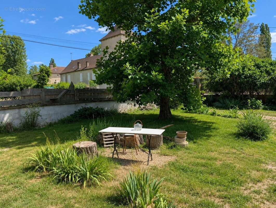 Maison à DEGAGNAC