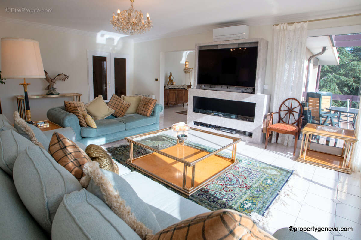 Appartement à FERNEY-VOLTAIRE