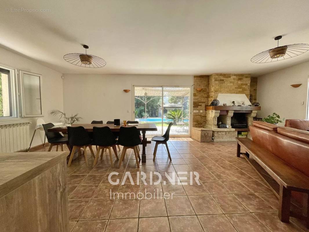 Maison à MARSEILLE-11E