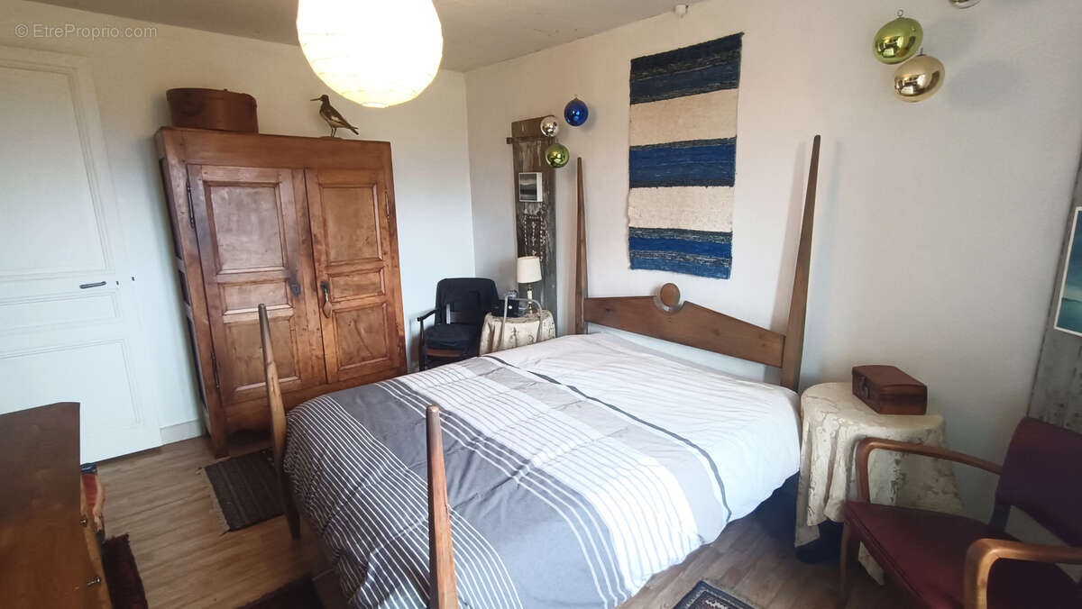 Maison à BAS-EN-BASSET