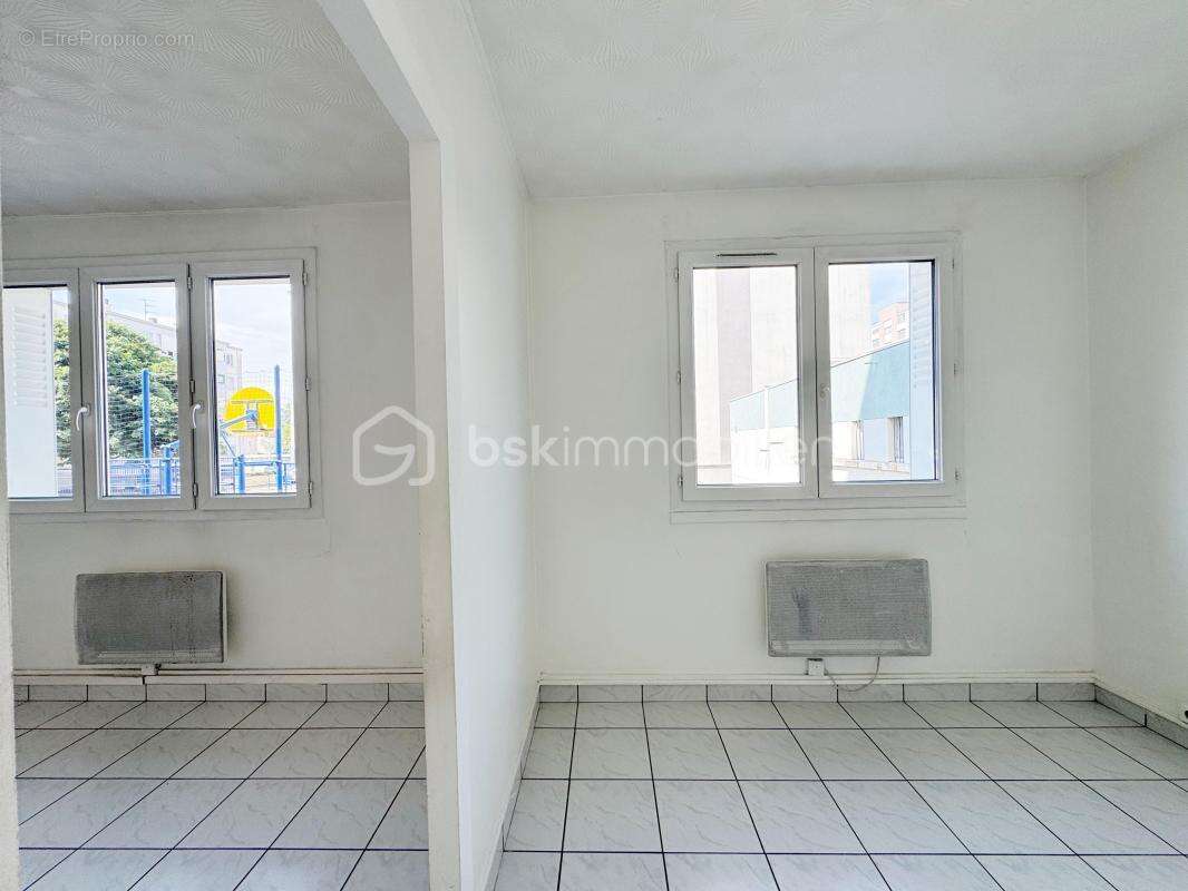 Saint-martin-d'hères — t4 traversant de 60 m², résidence fermée et sécurisée - photo 6