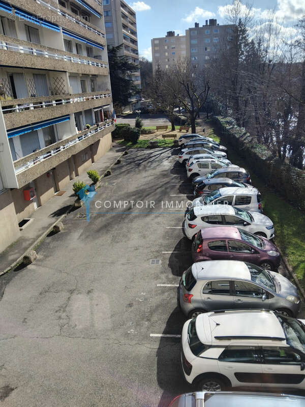 Appartement à SAINTE-FOY-LES-LYON