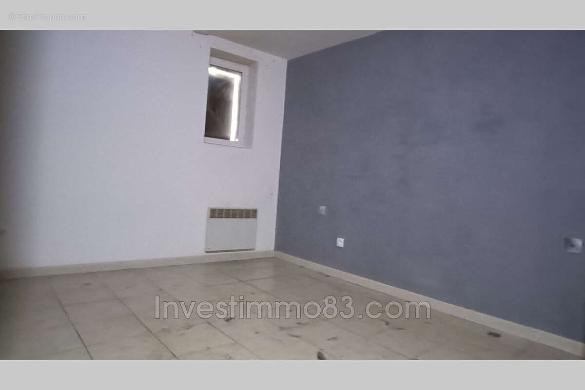 Maison à LA ROQUEBRUSSANNE