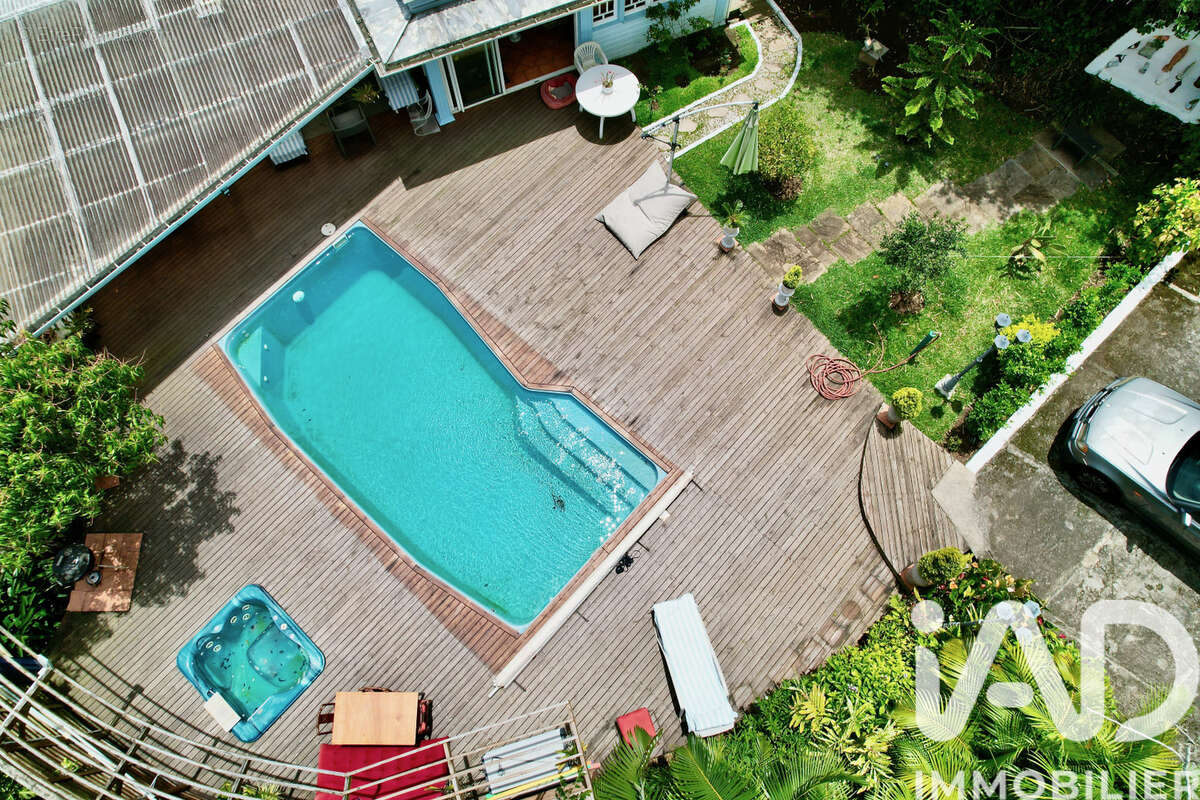 Photo 3 - Maison à SAINT-DENIS