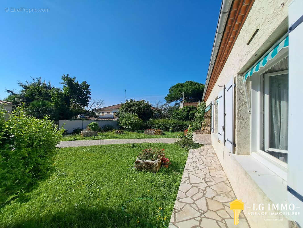 Maison à MESCHERS-SUR-GIRONDE
