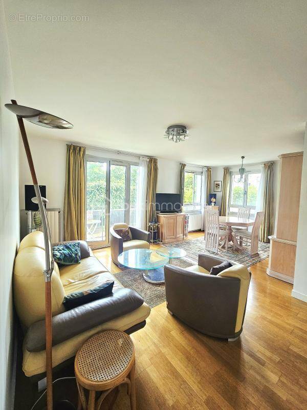 Appartement à RUEIL-MALMAISON