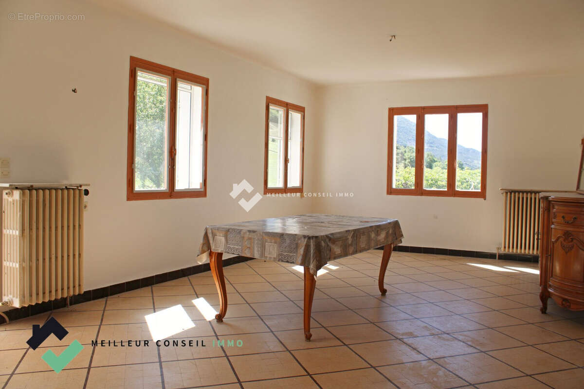 Maison 158 m² à Clumanc  - photo 7