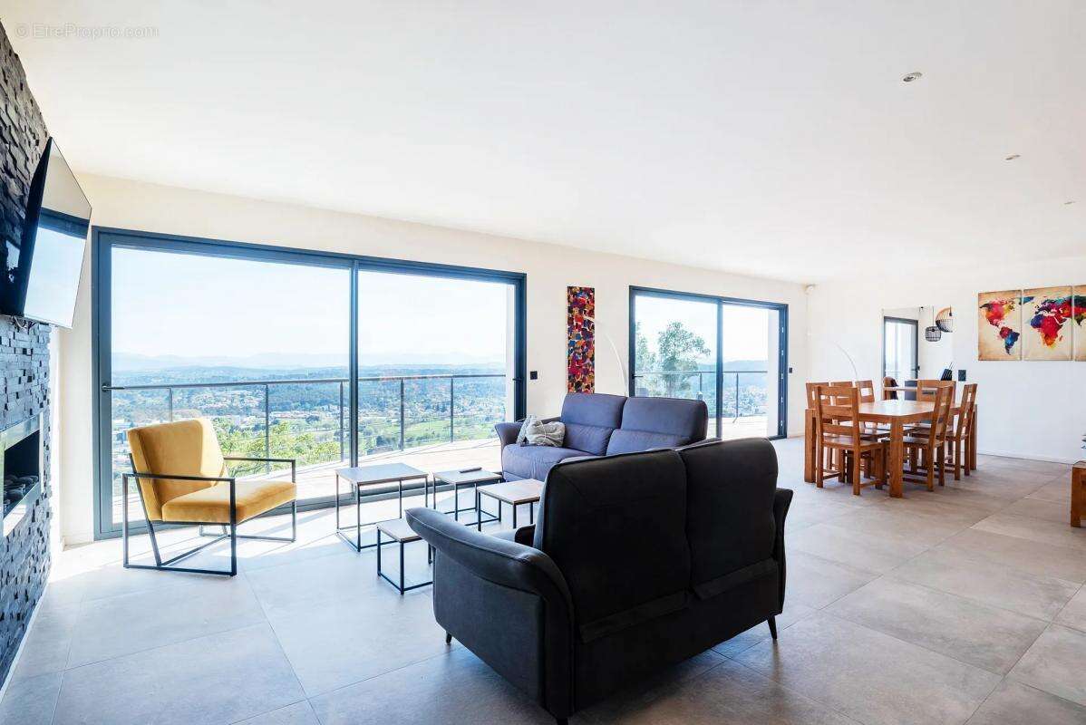 Maison à DRAGUIGNAN