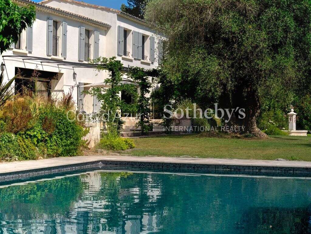 Maison à MOUGINS