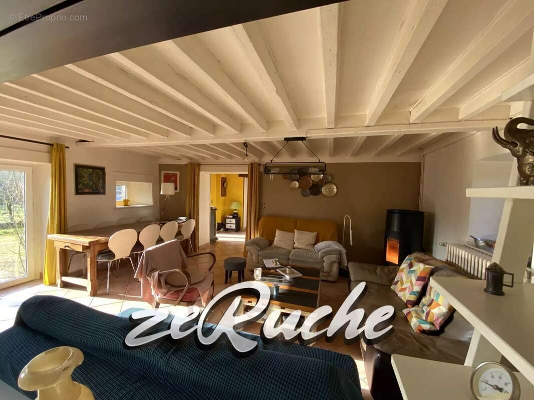 Maison charmante à Cahagnes, 199 m² sur 970m2 de terrain - photo 2