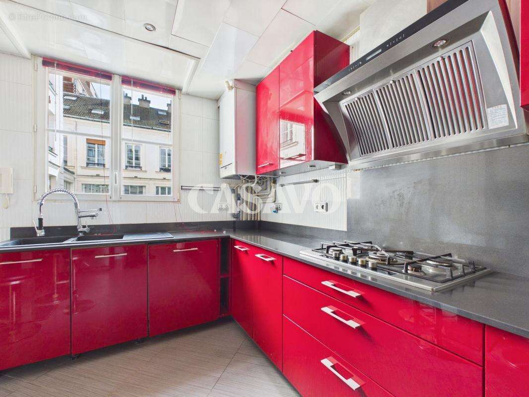 Appartement à PARIS-10E