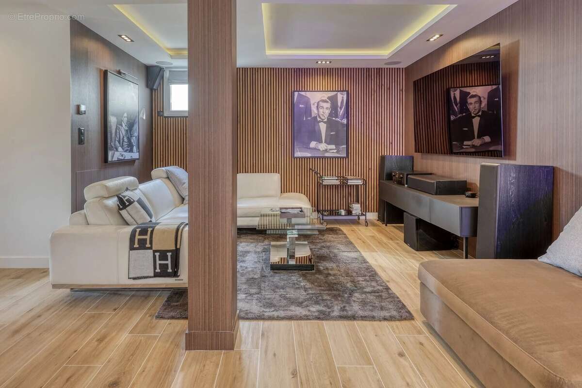 Villa contemporaine rénovée/imaginée par architecte d’intérieur – volumes exceptionnels – Janas - photo 20