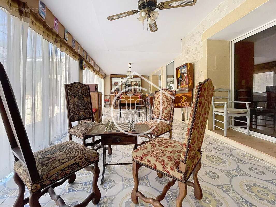 Maison à MONTPEYROUX