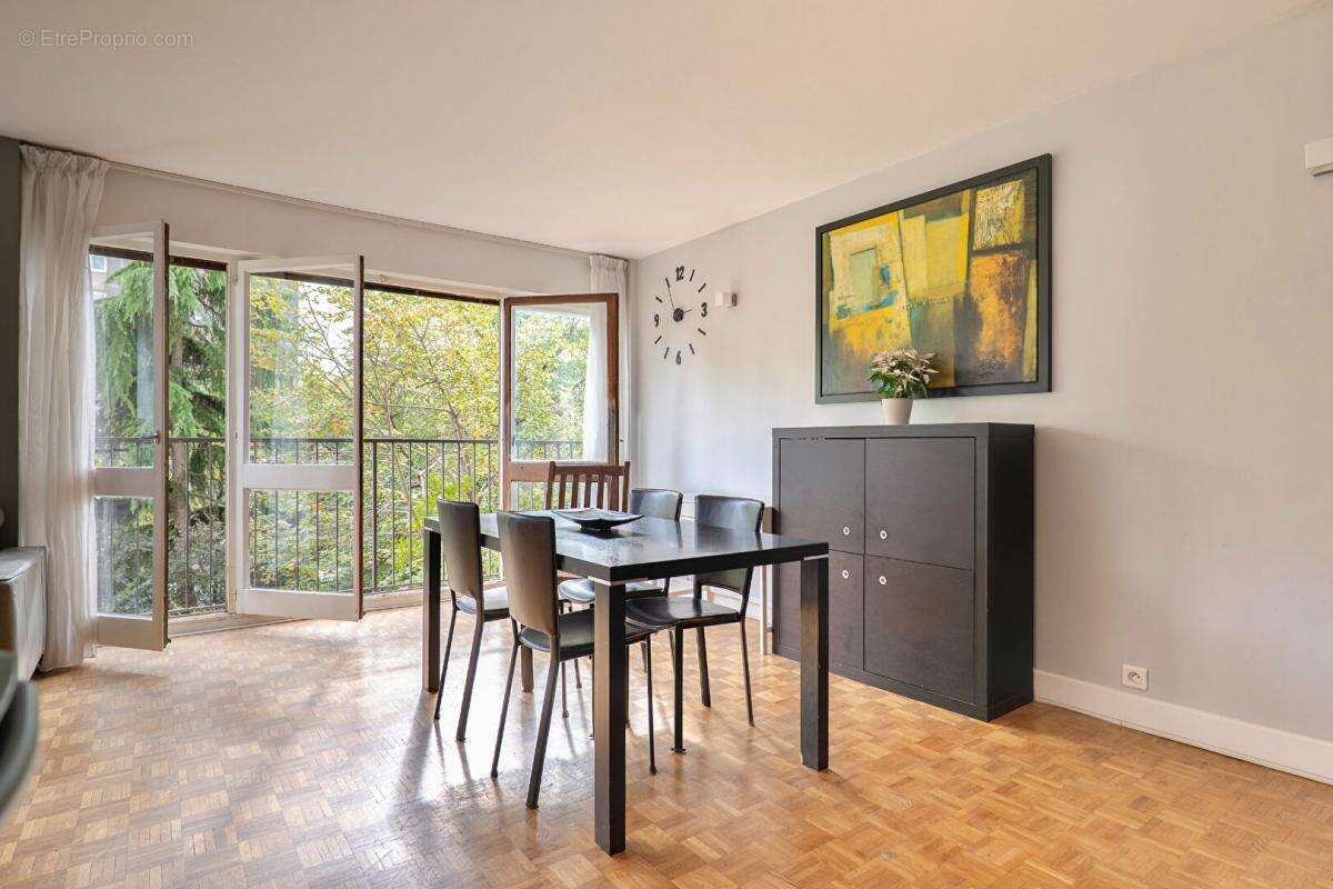 Appartement à MAISONS-ALFORT