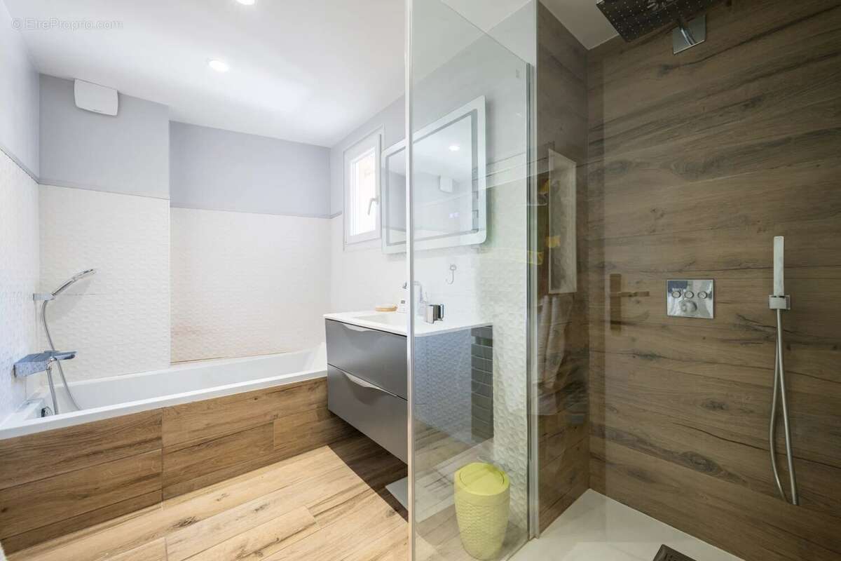 Nice – ouest - 5 pièces – 100 m² – terrasse – aperçu mer – piscine – parking - photo 7