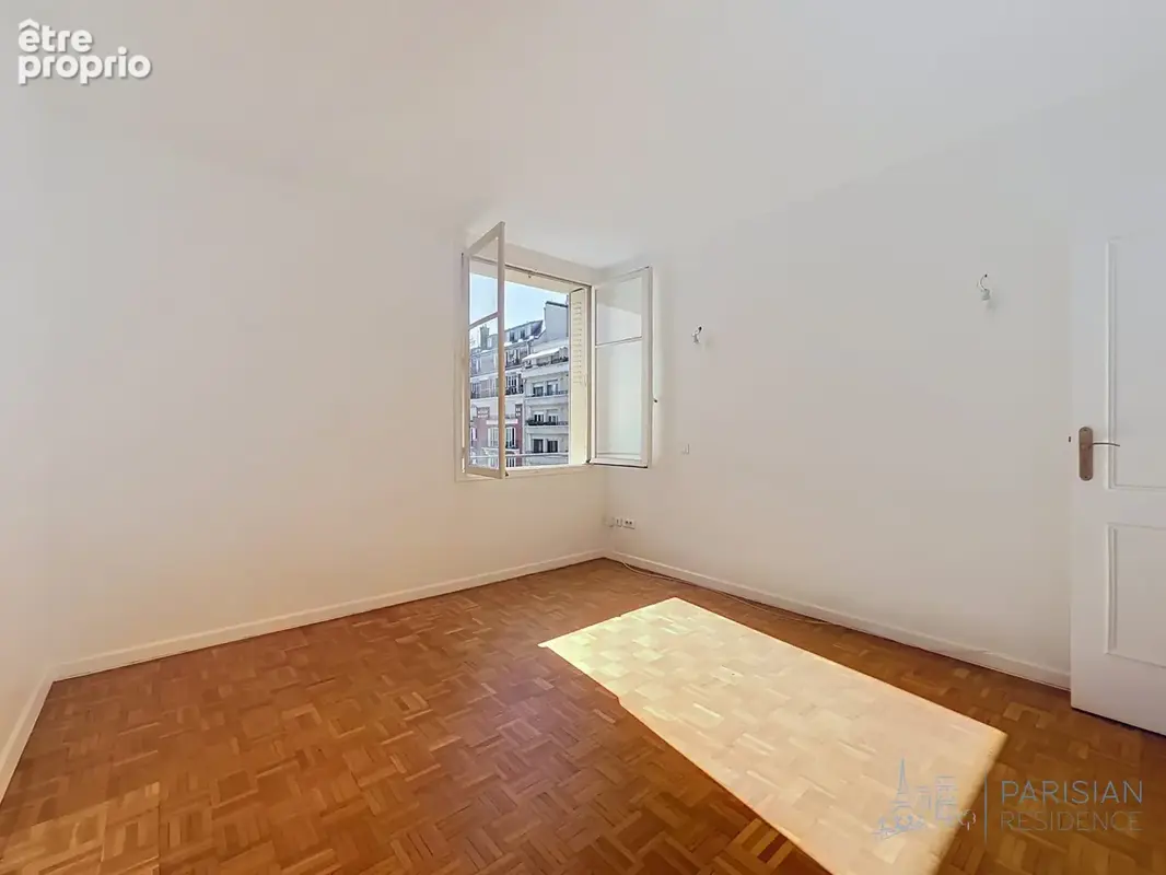 Appartement 4 pièces 75 m² à vendre à Paris-17e (75017) - photo 8