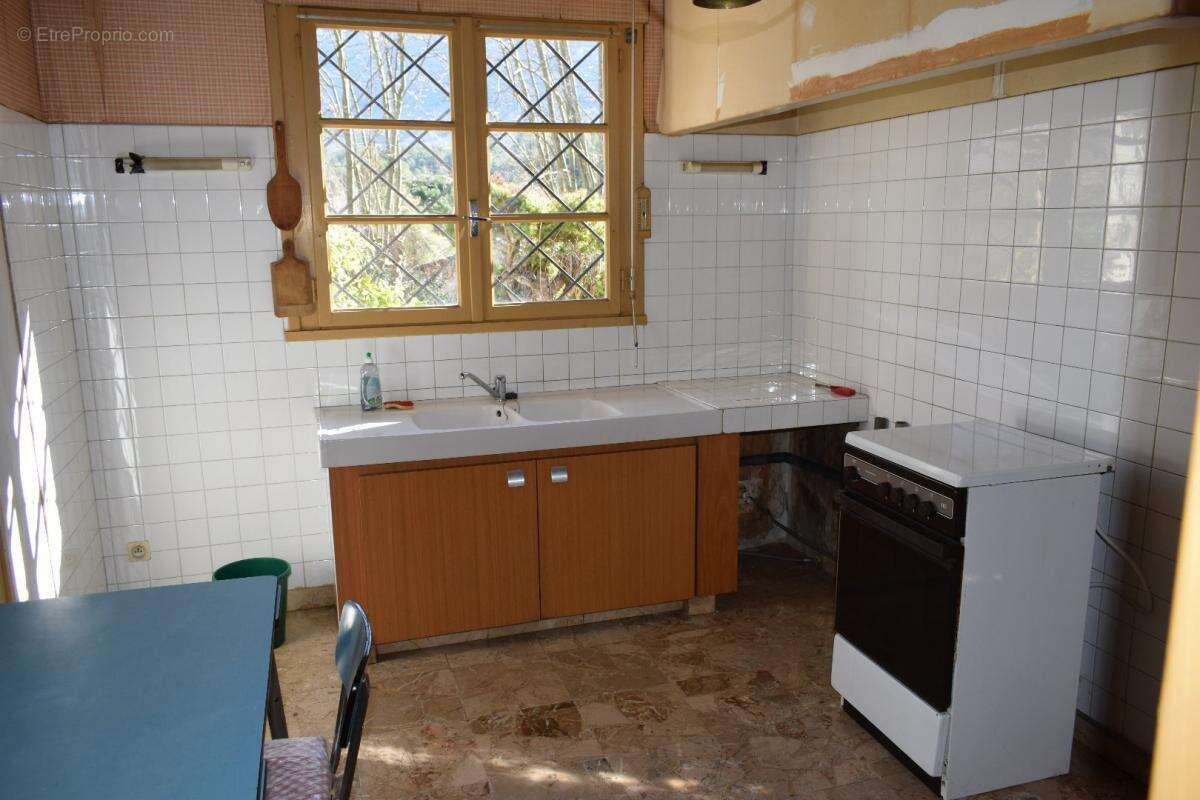Maison 142 m² à Ginoles  - photo 7