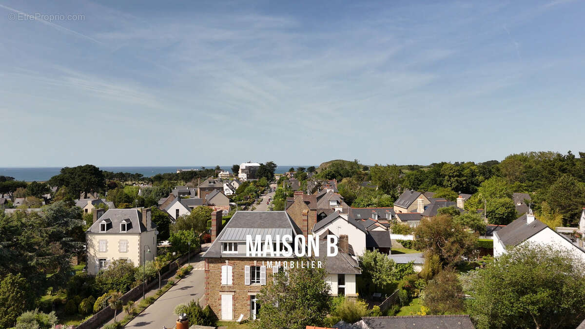 Maison à SAINT-BRIAC-SUR-MER