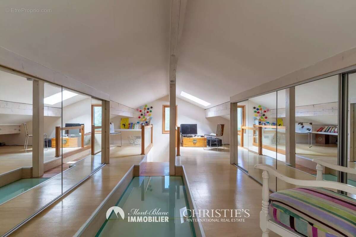 Maison à LES HOUCHES