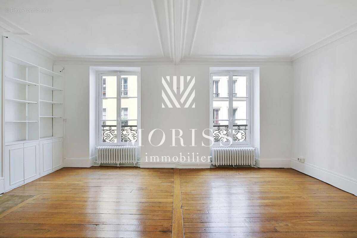 Appartement à PARIS-3E