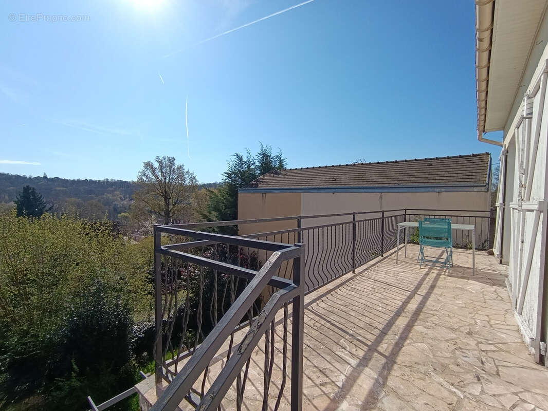 Maison à BURES-SUR-YVETTE