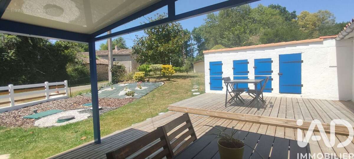 Maison 75 m² à Fomperron  - photo 3