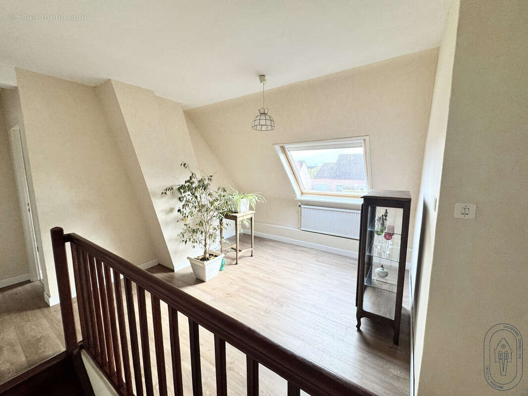 Maison 112 m² à Bergues  - photo 7