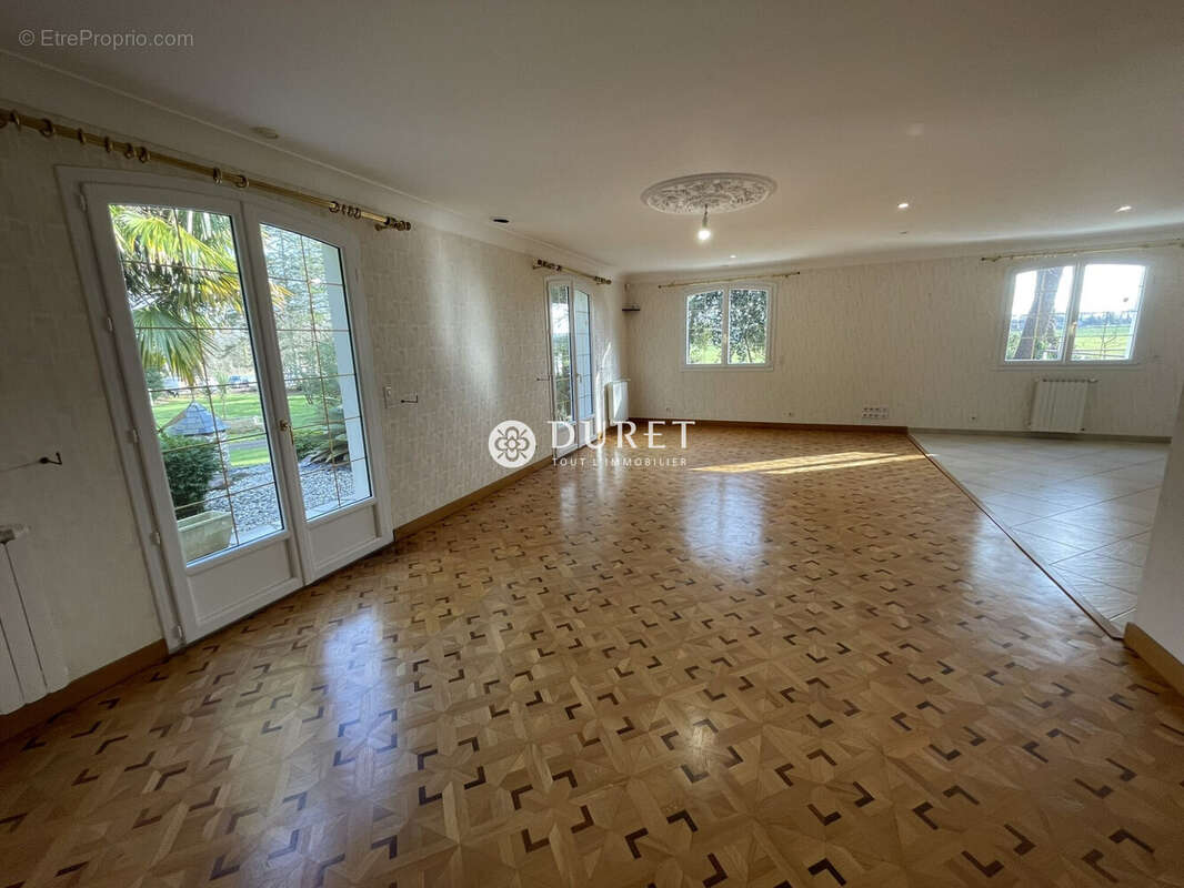 Maison à LE GIROUARD