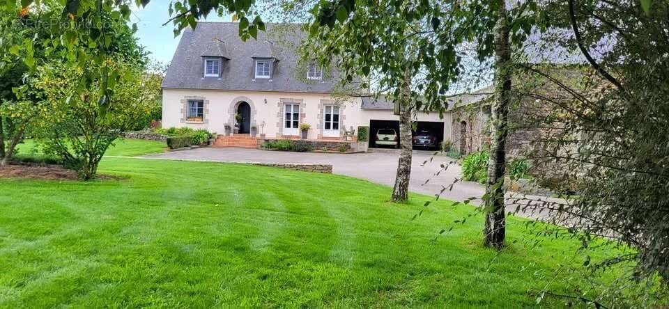 Maison à SAINT-MARTIN-DES-PRES