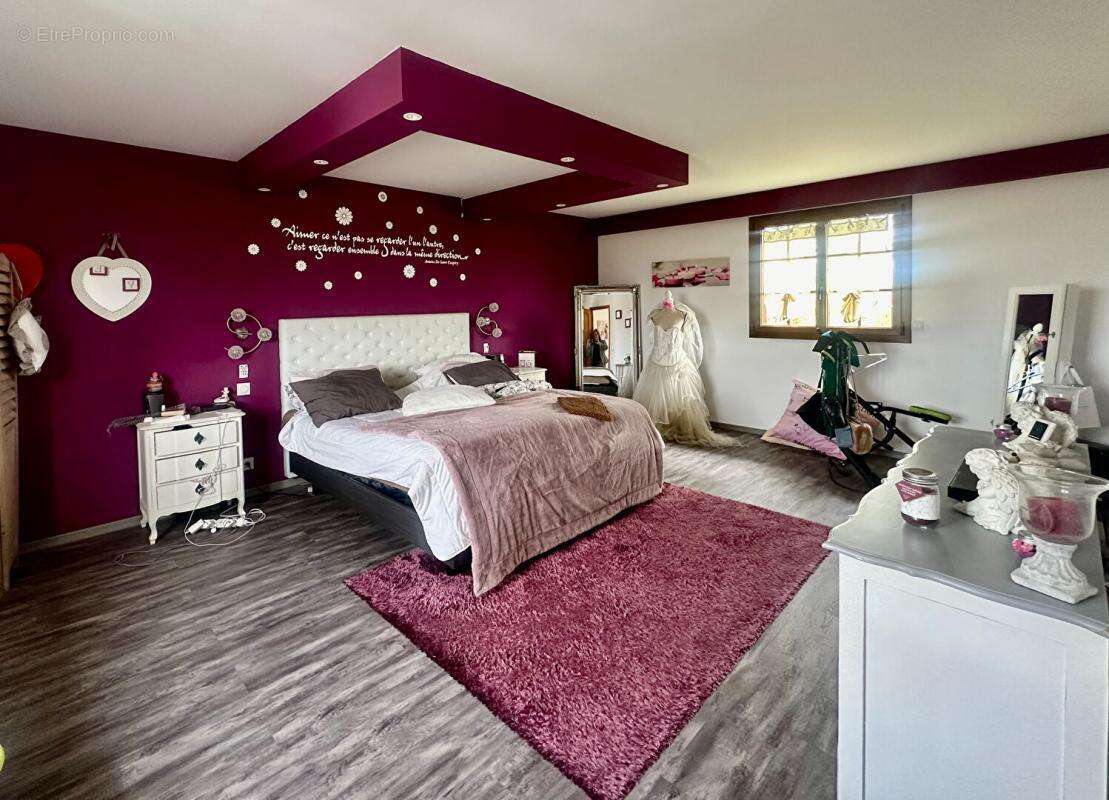 Maison à PONT-L&#039;EVEQUE