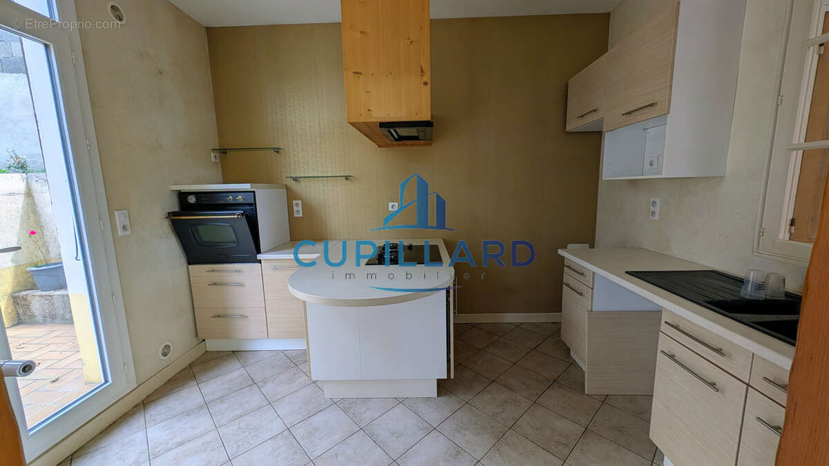 Appartement avec jardin, terrasse et garage, très jolie vue - photo 10