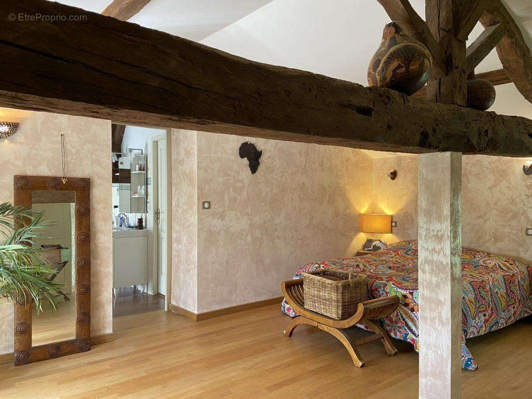 Propriété en pierre avec gîtes, piscine et vue - photo 16