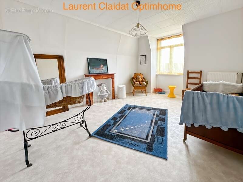 Maison à SAINT-QUENTIN