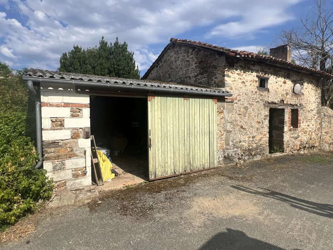 Grande maison avec maison d'amis et maison indépendante à rénover - photo 18