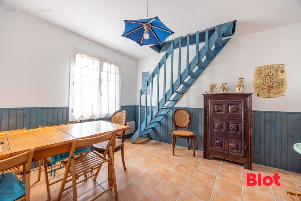 Maison à LE MINIHIC-SUR-RANCE